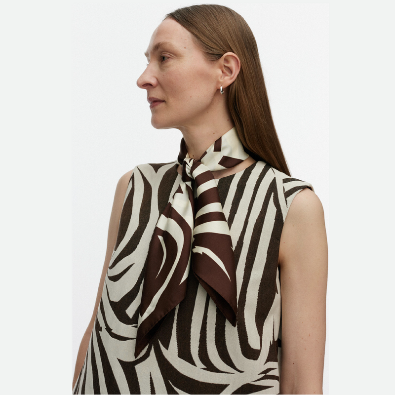 Lauhtua Jokuraita Seidentuch